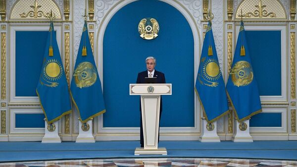 Тоқаев салалық жоғары оқу орындарына медицина қайраткерлерінің есімін беруді құптады - Sputnik Қазақстан