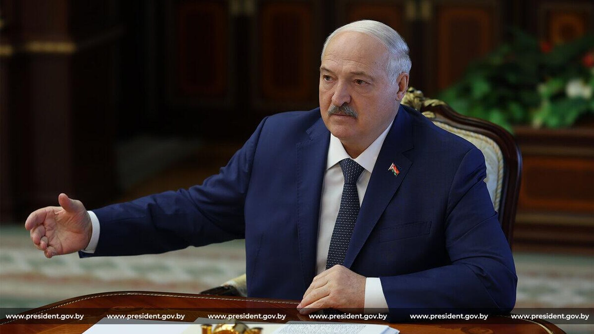 Александр Лукашенко провел совещание Александр Лукашенко провел совещание - Sputnik Казахстан, 1920, 18.06.2026