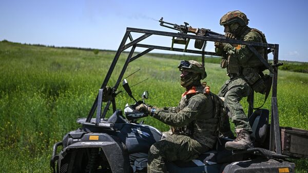 Морские пехотинцы группировки войск Восток на направлении Гуляйполе в зоне СВО - Sputnik Казахстан