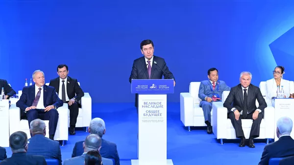 Брест батырларының ерлігі бұрынғы КСРО елдерін ортақ естелік арқылы біріктіреді - Қошанов - Sputnik Қазақстан