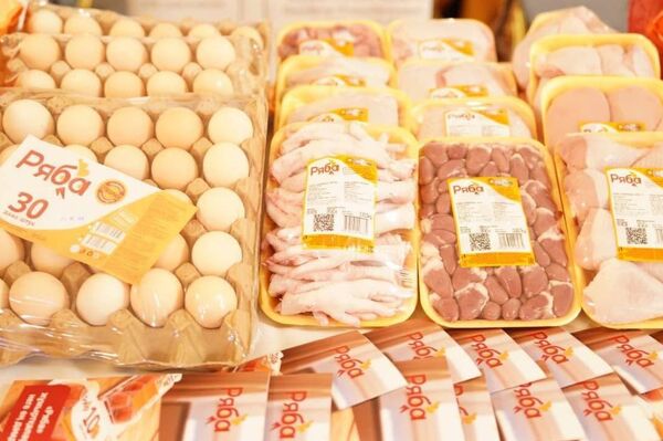 Казахстан представил продукцию на XIII Международном форуме птицеводов в Астане - Sputnik Казахстан