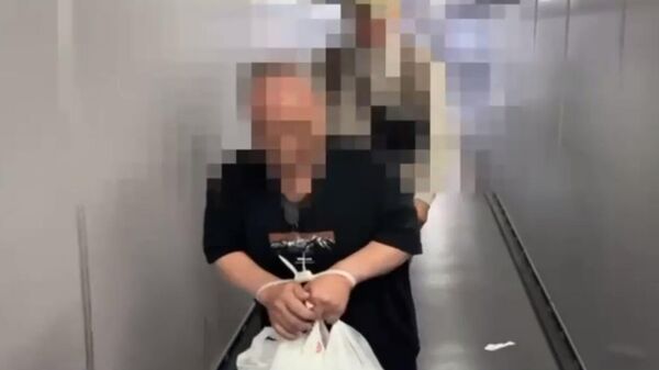Украинца экстрадировали из Польши в Казахстан по подозрению в наркоторговле   - Sputnik Казахстан