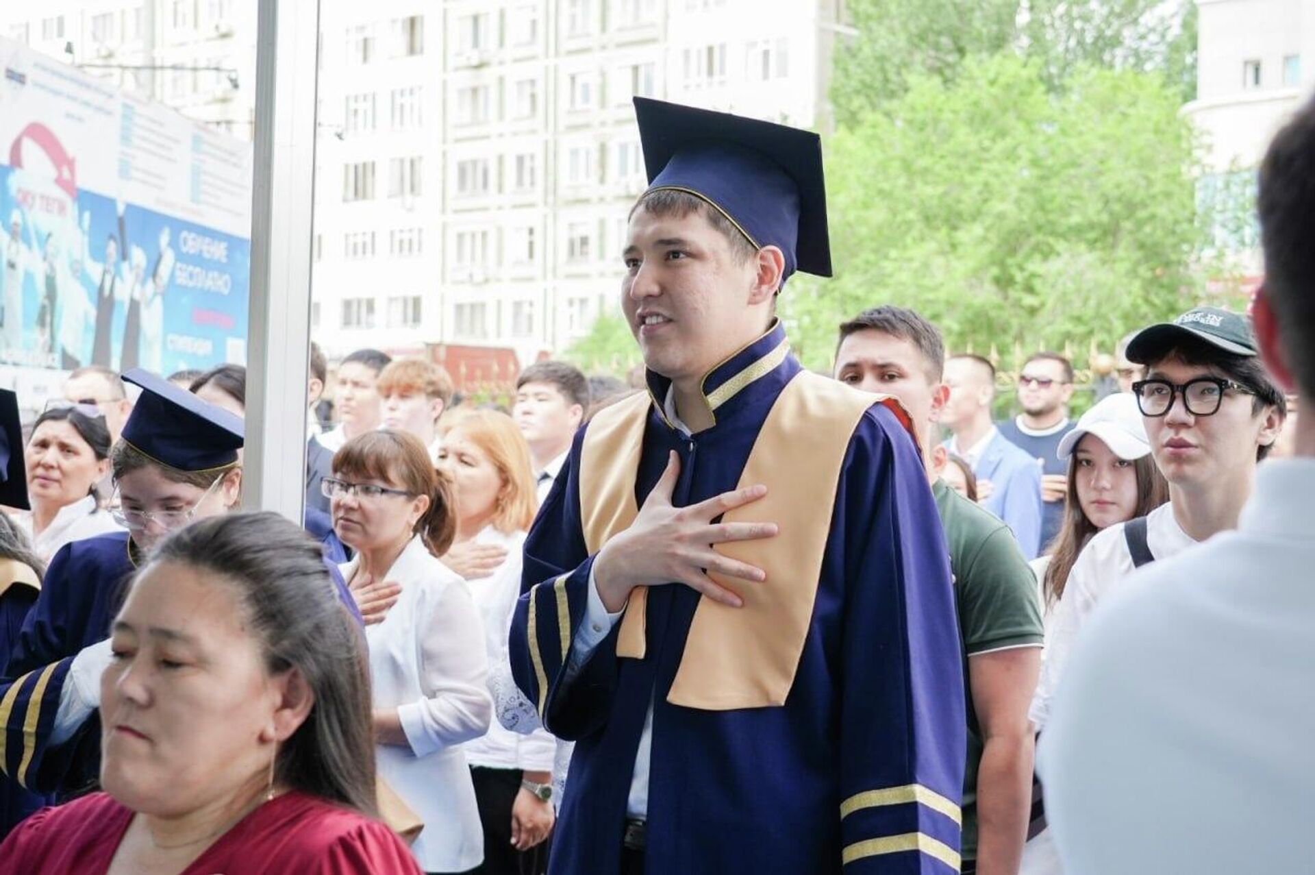 В Астане первые студенты с особенностями ментального развития завершили профессиональное обучение в колледже - Sputnik Казахстан, 1920, 26.06.2026