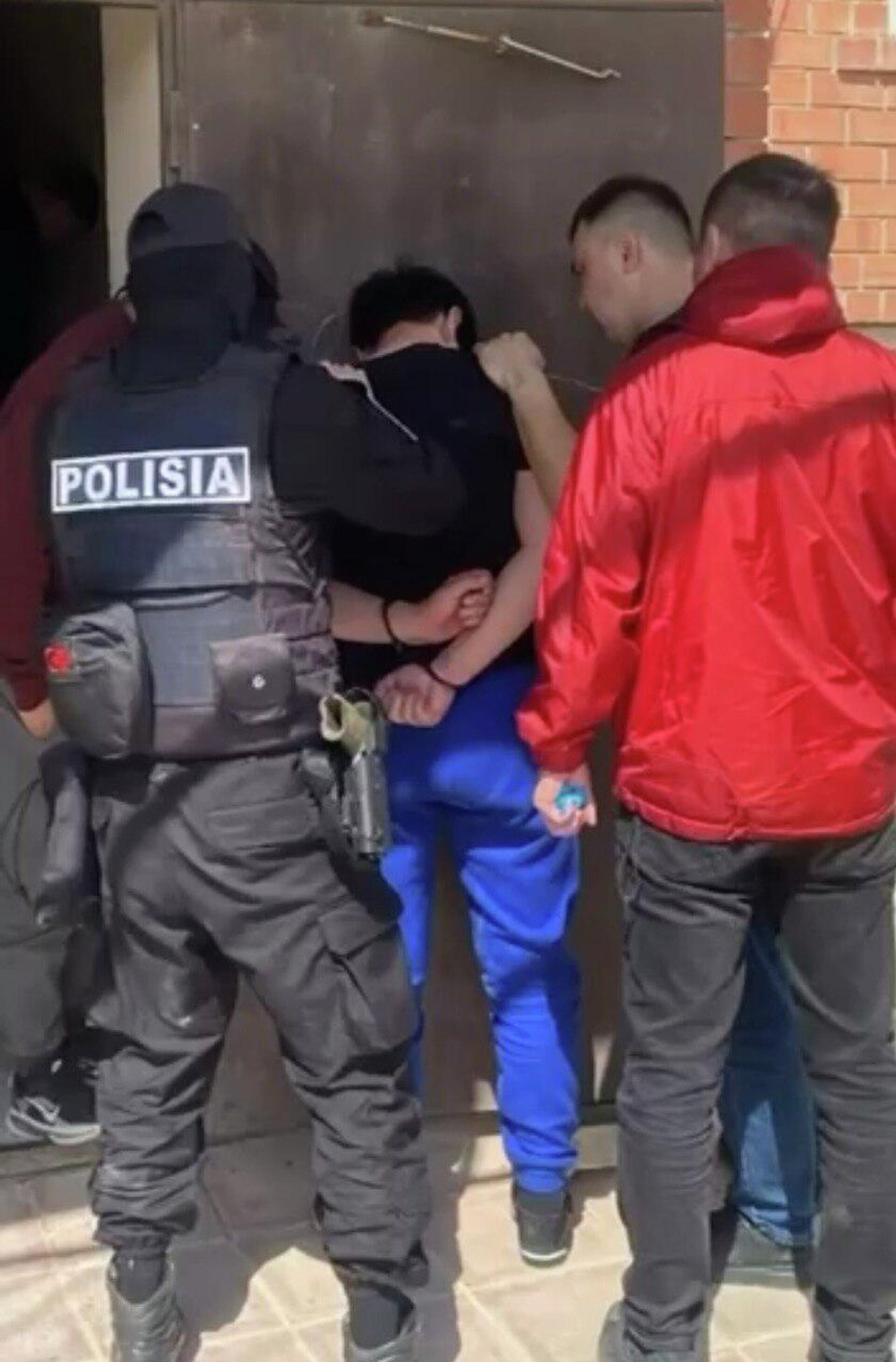 В Западно-Казахстанской области полицейские пресекли канал поставки наркотиков - Sputnik Казахстан, 1920, 27.06.2026