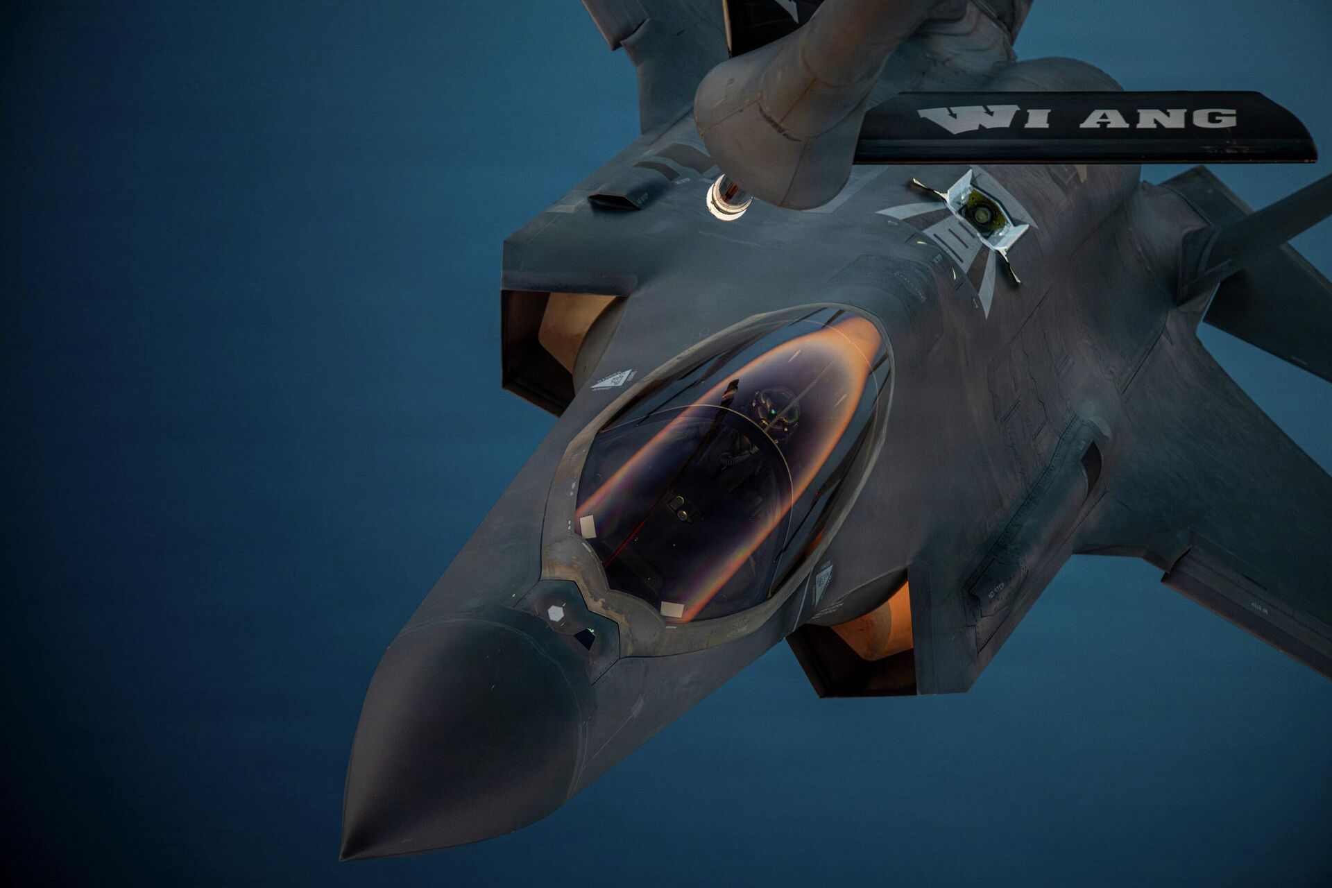 Американский истребитель-невидимка F-35 Американский истребитель-невидимка F-35 - Sputnik Казахстан, 1920, 02.09.2026