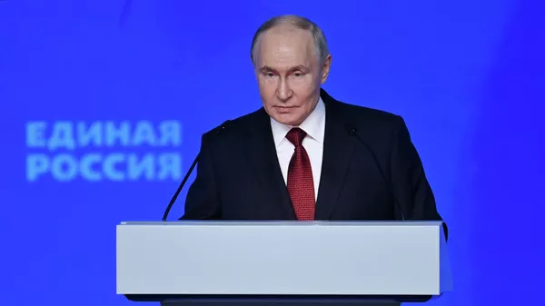 Владимир Путин на съезде партии Единая Россия - Sputnik Казахстан