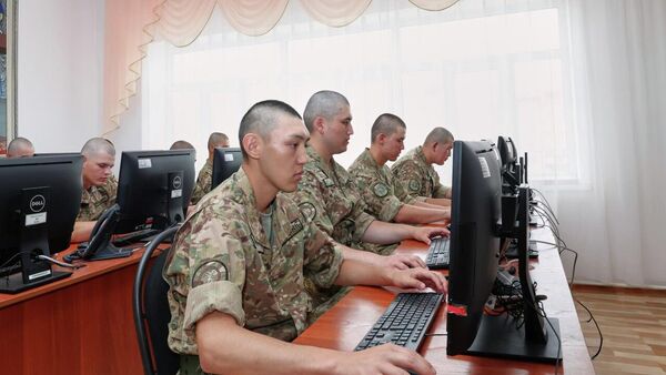 Ұлттық ұлан әскери қызметшілерін психологиялық сүйемелдеудің цифрлық жүйесін енгізді - Sputnik Қазақстан