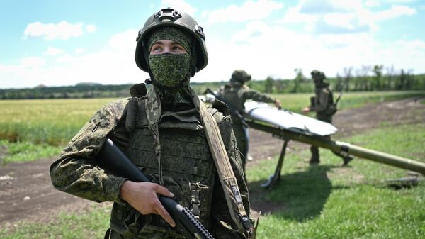 Боевая работа расчета БПЛА БМ-70 группировки войск Центр на Добропольском направлении СВО - Sputnik Казахстан