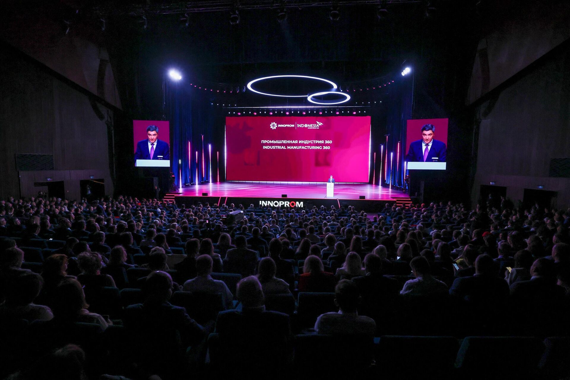 Премьер-министр Казахстана на выставке Иннопром Премьер-министр Казахстана на выставке Иннопром - Sputnik Казахстан, 1920, 06.07.2026