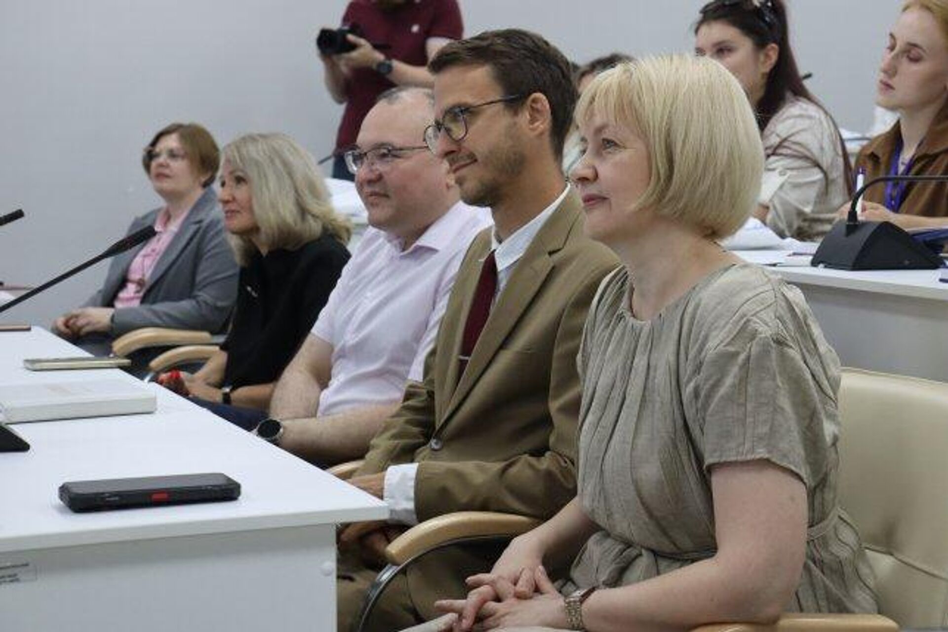 В Омске стартовал двухнедельный курс для педагогов начальных классов и русского языка из Казахстана В Омске стартовал двухнедельный курс для педагогов начальных классов и русского языка из Казахстана - Sputnik Казахстан, 1920, 07.07.2026
