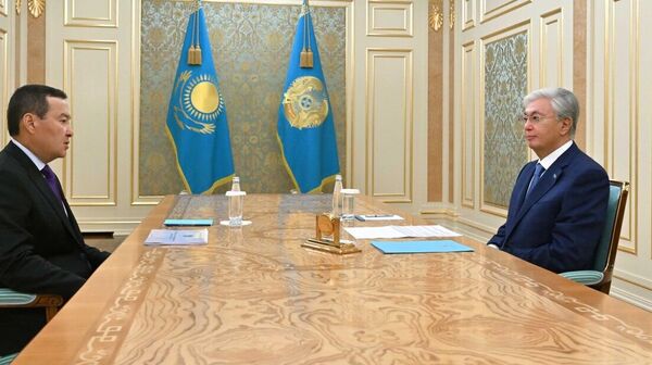 Касым-Жомарт Токаев принял председателя Высшей аудиторской палаты Алихана Смаилова - Sputnik Казахстан