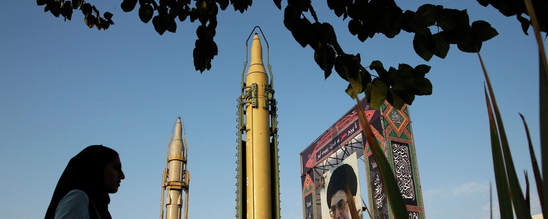 Ракеты на площади Бахарестан в Тегеране - Sputnik Казахстан, 1920, 08.07.2026