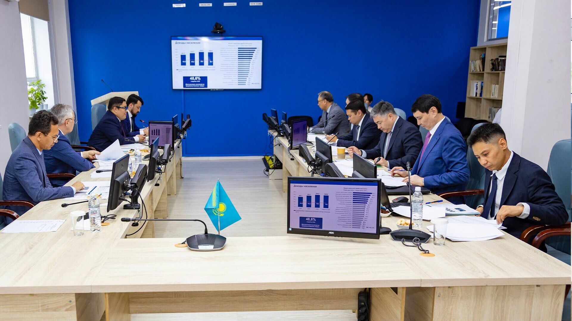 Правительство, Нацбанк и финансовый регулятор обсудили развитие кредитного рынка Правительство, Нацбанк и финансовый регулятор обсудили развитие кредитного рынка - Sputnik Казахстан, 1920, 09.07.2026