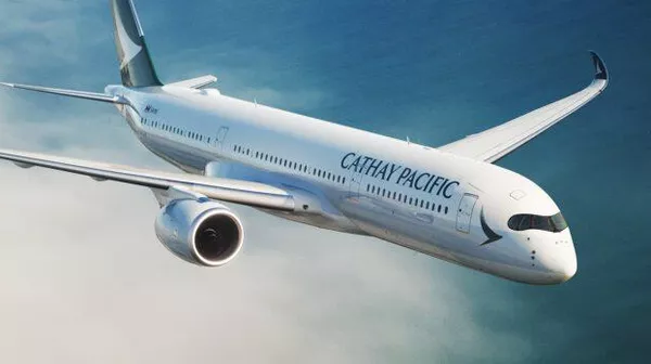 Самолет авиакомпании Cathay  - Sputnik Қазақстан