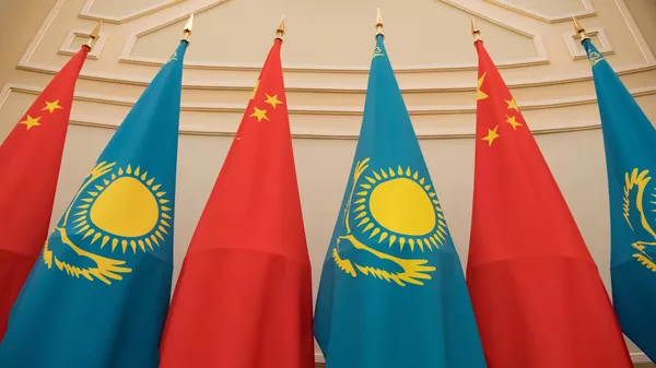 Как Казахстан и Китай планируют углублять сотрудничество – видеомост - Sputnik Казахстан