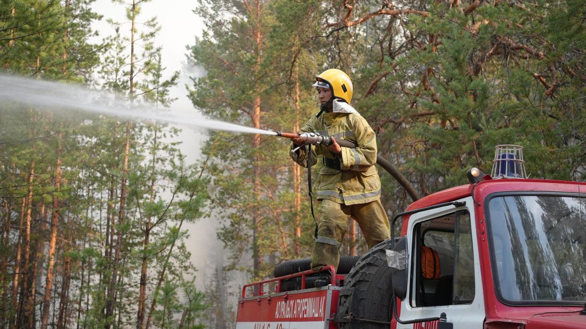Семей орманы мемлекеттік орман табиғи резерватындағы өрт оқшауланды Семей орманы мемлекеттік орман табиғи резерватындағы өрт оқшауланды - Sputnik Қазақстан, 1920, 18.07.2026