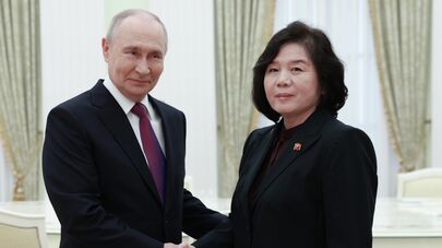 Президент Владимир Путин встретился с главой МИД КНДР Цой Сон Хи