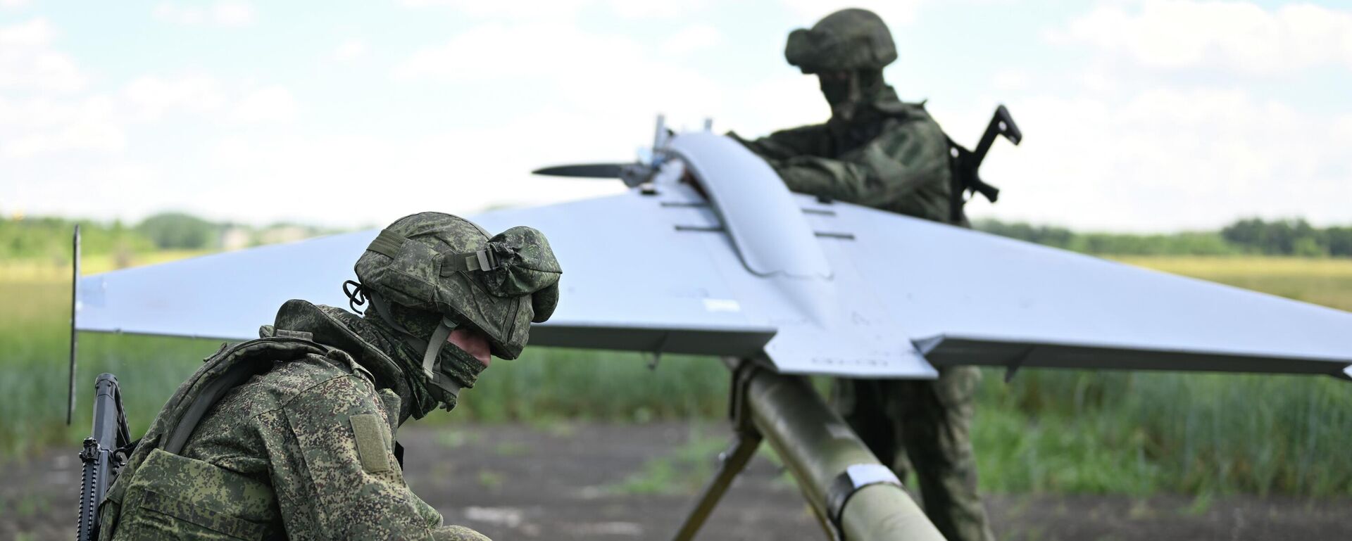 Боевая работа расчета БПЛА БМ-70 группировки войск Центр на Добропольском направлении СВО Боевая работа расчета БПЛА БМ-70 группировки войск Центр на Добропольском направлении СВО - Sputnik Казахстан, 1920, 20.07.2026