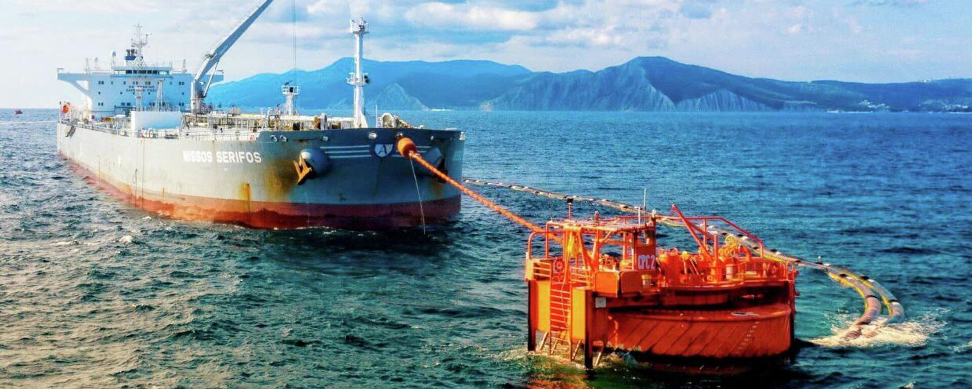 Танкер и ВПУ на морском терминале КТК - Sputnik Қазақстан, 1920, 30.07.2026