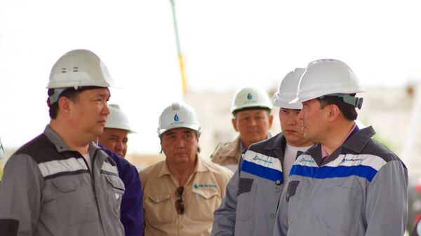 Министр энергетики Казахстана Ерлан Аккенженов потребовал ускорить строительство газоперерабатывающего завода в Жанаозене - Sputnik Казахстан
