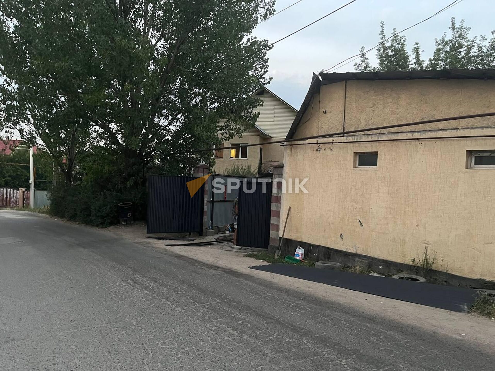 Алматы облысы Қарасай ауданы Көксай ауылында аула ішінде жол апаты болды - Sputnik Қазақстан, 1920, 21.07.2026