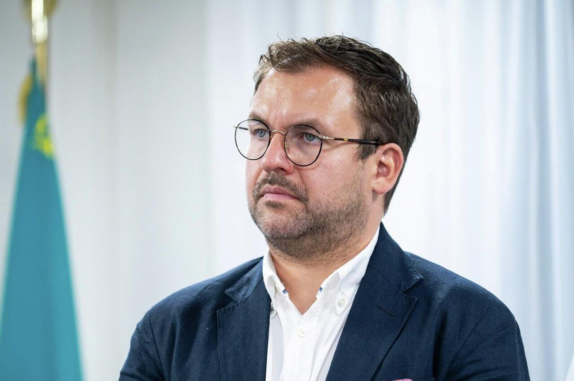 Региональный директор по продажам компании Storz Medical Себастьян Мюллер Региональный директор по продажам компании Storz Medical Себастьян Мюллер - Sputnik Казахстан, 1920, 21.07.2026