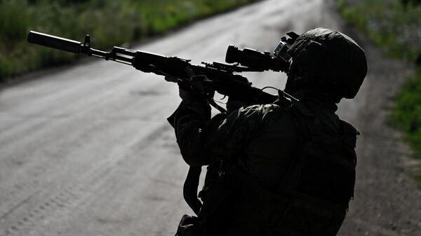 Боевое дежурство мобильной огневой группы группировки войск Центр на Добропольском направлении СВО  - Sputnik Казахстан
