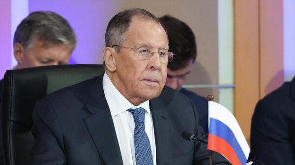 Лавров проводит пресс-конференцию после заседания СМИД ШОС в Кыргызстане - прямой эфир - Sputnik Казахстан