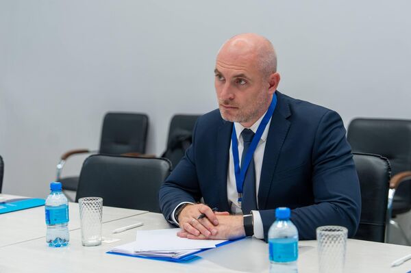 Аким ВКО Нурымбет Сактаганов провел рабочие встречи в рамках Форума межрегионального сотрудничества Казахстана и России
Аким ВКО Нурымбет Сактаганов провел рабочие встречи в рамках Форума межрегионального сотрудничества Казахстана и России
- Sputnik Казахстан