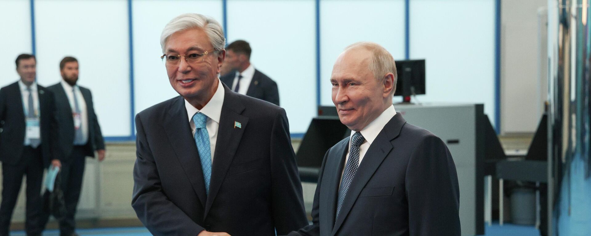 Касым-Жомарт Токаев и Владимир Путина в Омске - Sputnik Қазақстан, 1920, 21.09.2026