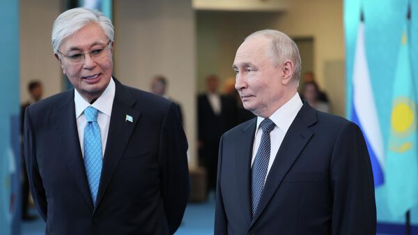 Тоқаев пен Путин XXII өңіраралық ынтымақтастық форумда келіссөз жүргізді - Sputnik Қазақстан
