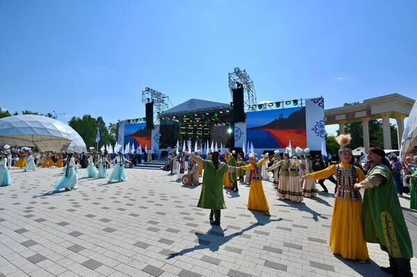Международный QYZYLJAR SABANTUI – 2026 в Петропавловске Международный QYZYLJAR SABANTUI – 2026 в Петропавловске - Sputnik Казахстан