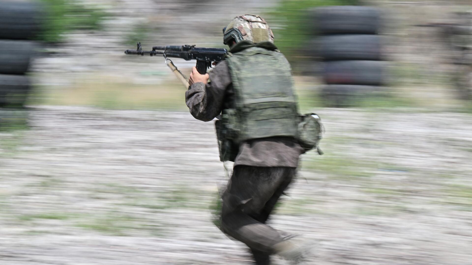 Боевое слаживание штурмовиков группировки войск Центр на Добропольском направлении СВО Боевое слаживание штурмовиков группировки войск Центр на Добропольском направлении СВО - Sputnik Казахстан, 1920, 27.07.2026