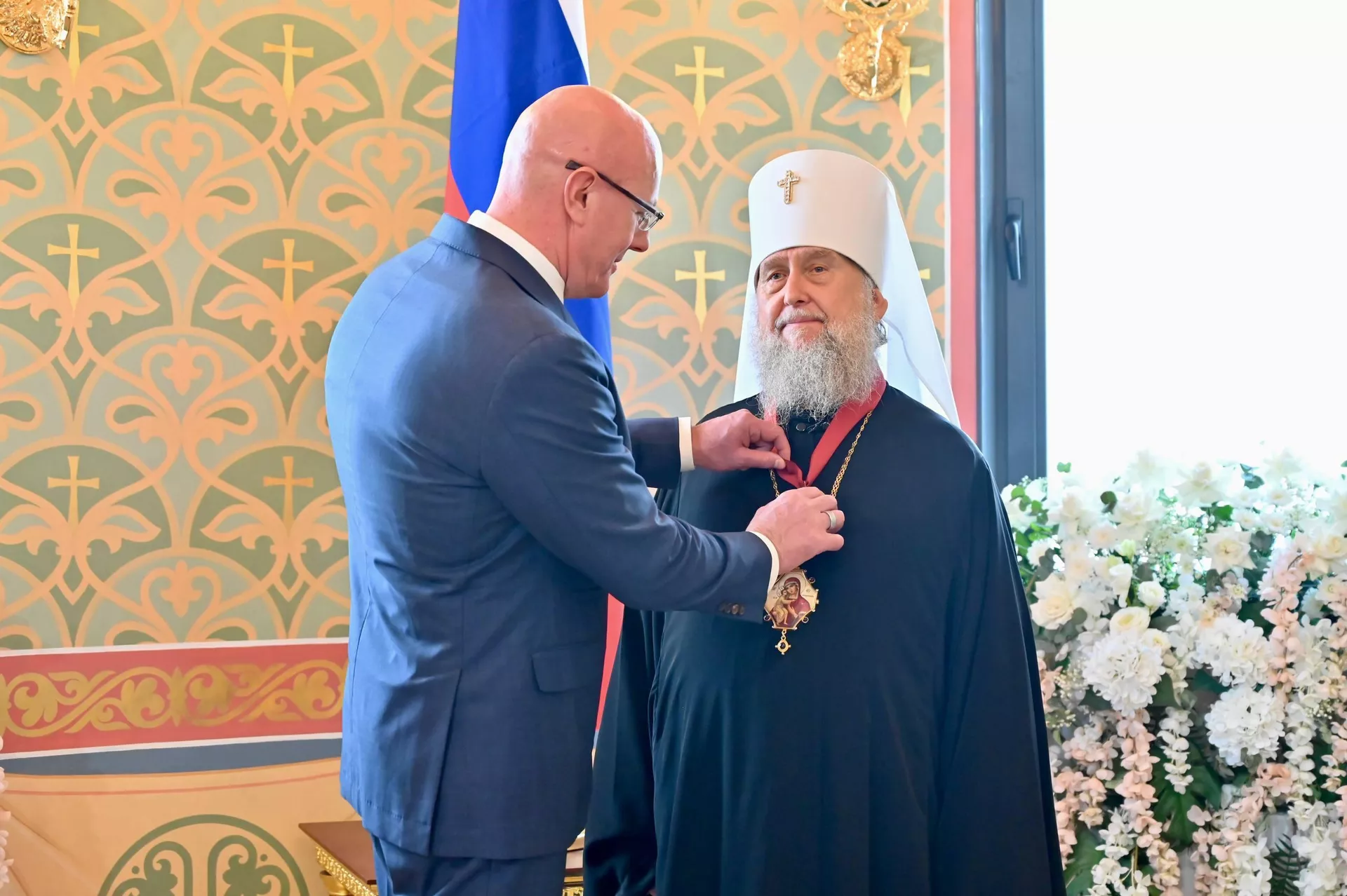 Дмитрий Чернышенко вручил митрополиту Астанайскому и Казахстанскому Александру орден За заслуги перед Отечеством - Sputnik Казахстан, 1920, 29.07.2026