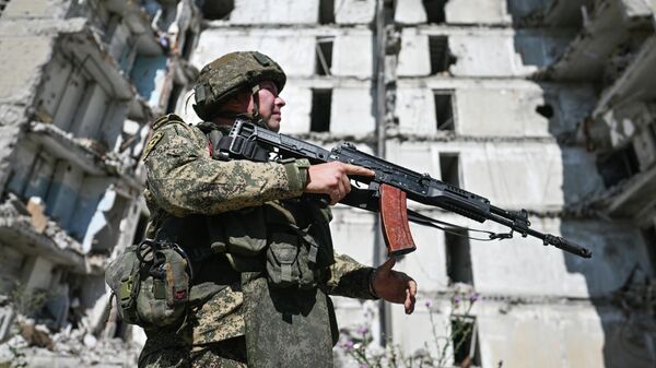 Боевое дежурство мобильной огневой группы группировки войск Центр на Добропольском направлении СВО в ДНР - Sputnik Казахстан