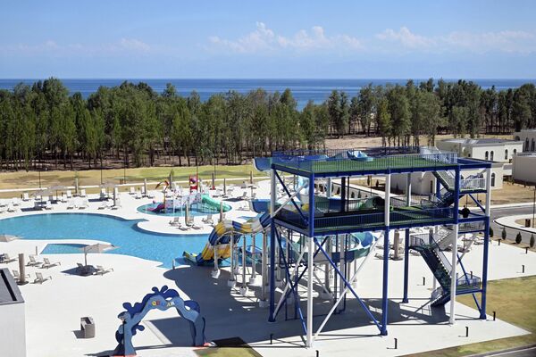 Главы государств ЦА приняли участие в церемонии открытия отеля Baku Resort & Spa на побережье озера Иссык-Куль Главы государств ЦА приняли участие в церемонии открытия отеля Baku Resort & Spa на побережье озера Иссык-Куль - Sputnik Казахстан