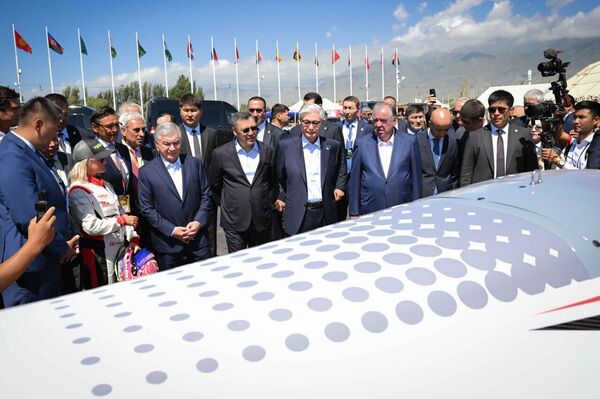Президенты стран Центральной Азии приняли участие в церемонии открытия этапа чемпионата мира по водно-моторному спорту UIM F1H2O
Президенты стран Центральной Азии приняли участие в церемонии открытия этапа чемпионата мира по водно-моторному спорту UIM F1H2O
- Sputnik Казахстан
