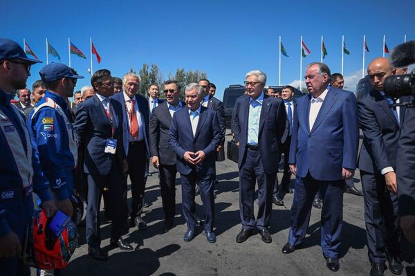 Президенты стран Центральной Азии приняли участие в церемонии открытия этапа чемпионата мира по водно-моторному спорту UIM F1H2O
Президенты стран Центральной Азии приняли участие в церемонии открытия этапа чемпионата мира по водно-моторному спорту UIM F1H2O
- Sputnik Казахстан