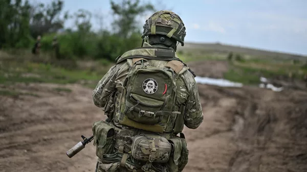 Тактическая подготовка Псковского соединения ВДВ группировки войск Центр на Днепропетровском направлении СВО - Sputnik Казахстан