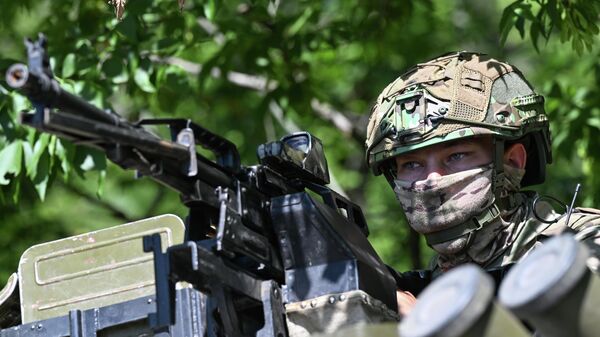 Мобильная огневая группа группировки войск Центр  - Sputnik Казахстан