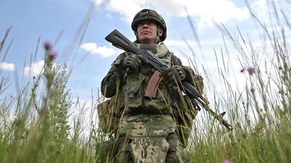 Штурмовики группировки войск Центр в зоне СВО - Sputnik Казахстан