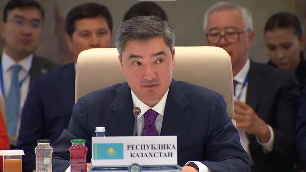 Премьер-министр Казахстана Олжас Бектенов - Sputnik Казахстан