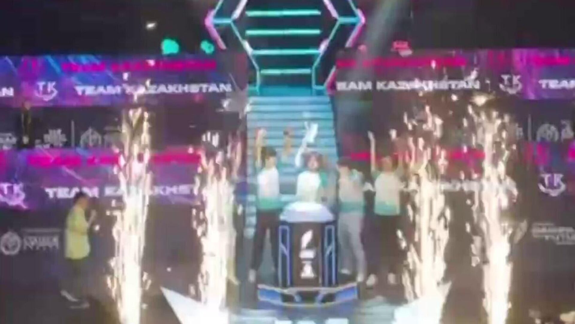  Казахстанская Team KZ выиграла фиджитал-шутер на “Играх Будущего — 2026” в Астане - Sputnik Казахстан, 1920, 08.08.2026