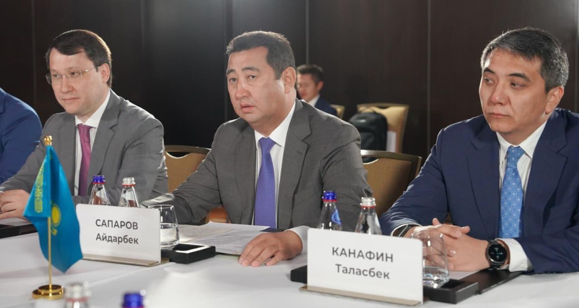 Глава Минсельхоза Казахстана Айдарбек Сапаров провел переговоры с главой Минсельхоза Беларуси Юрием Горловым Глава Минсельхоза Казахстана Айдарбек Сапаров провел переговоры с главой Минсельхоза Беларуси Юрием Горловым - Sputnik Казахстан, 1920, 14.08.2026
