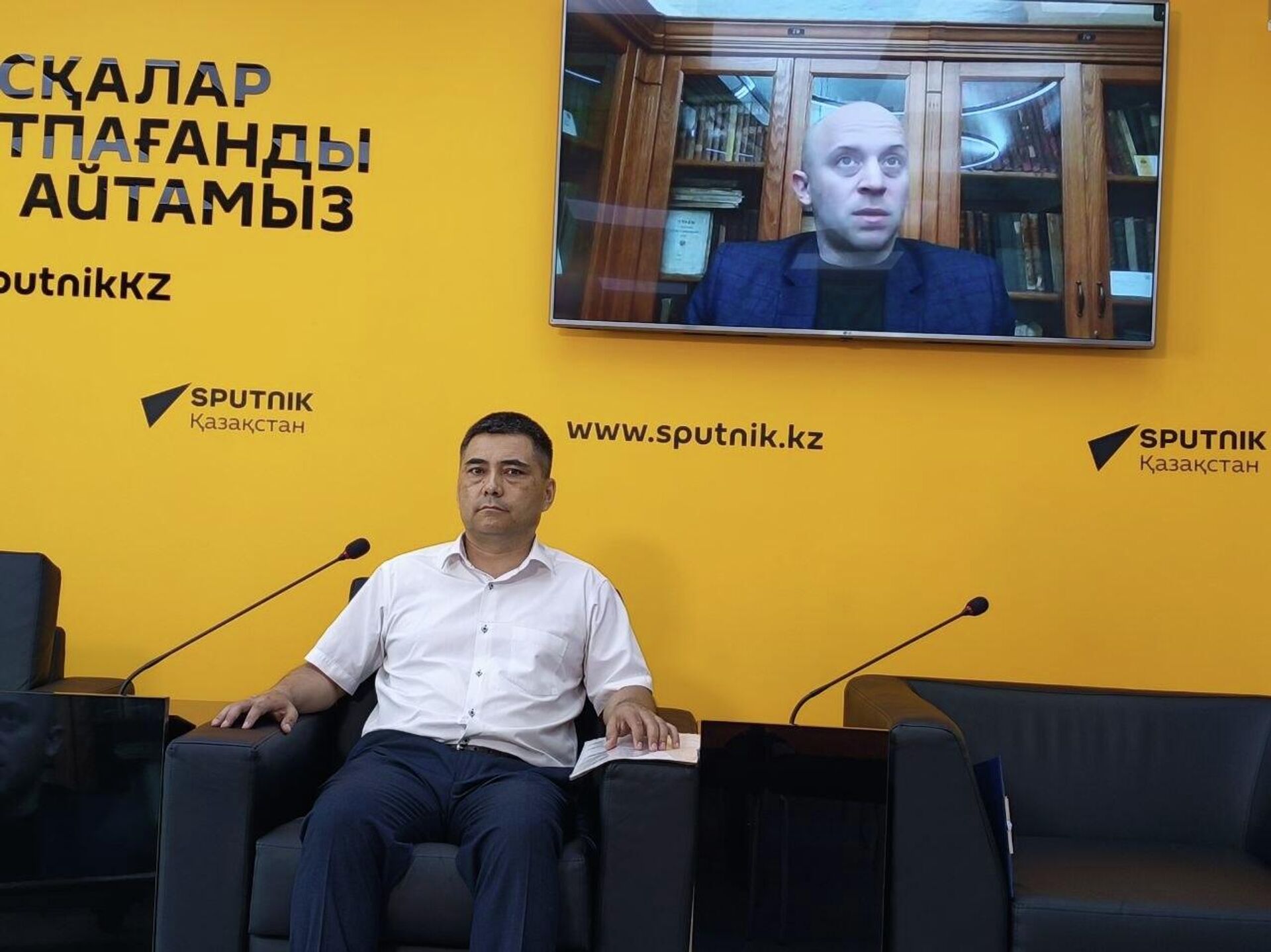 На площадке Sputnik Казахстан прошел видеомост, посвященный Советско-японской войне 1945 года - Sputnik Казахстан, 1920, 14.08.2026