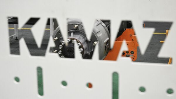 КамАЗ отметил 50-летие выпуска первого грузовика и открыл завод по выпуску мостов - Sputnik Казахстан