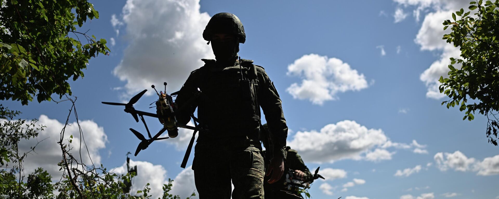 Боевая работа расчета БПЛА группировки войск Север на Харьковском направлении - Sputnik Казахстан, 1920, 09.09.2026