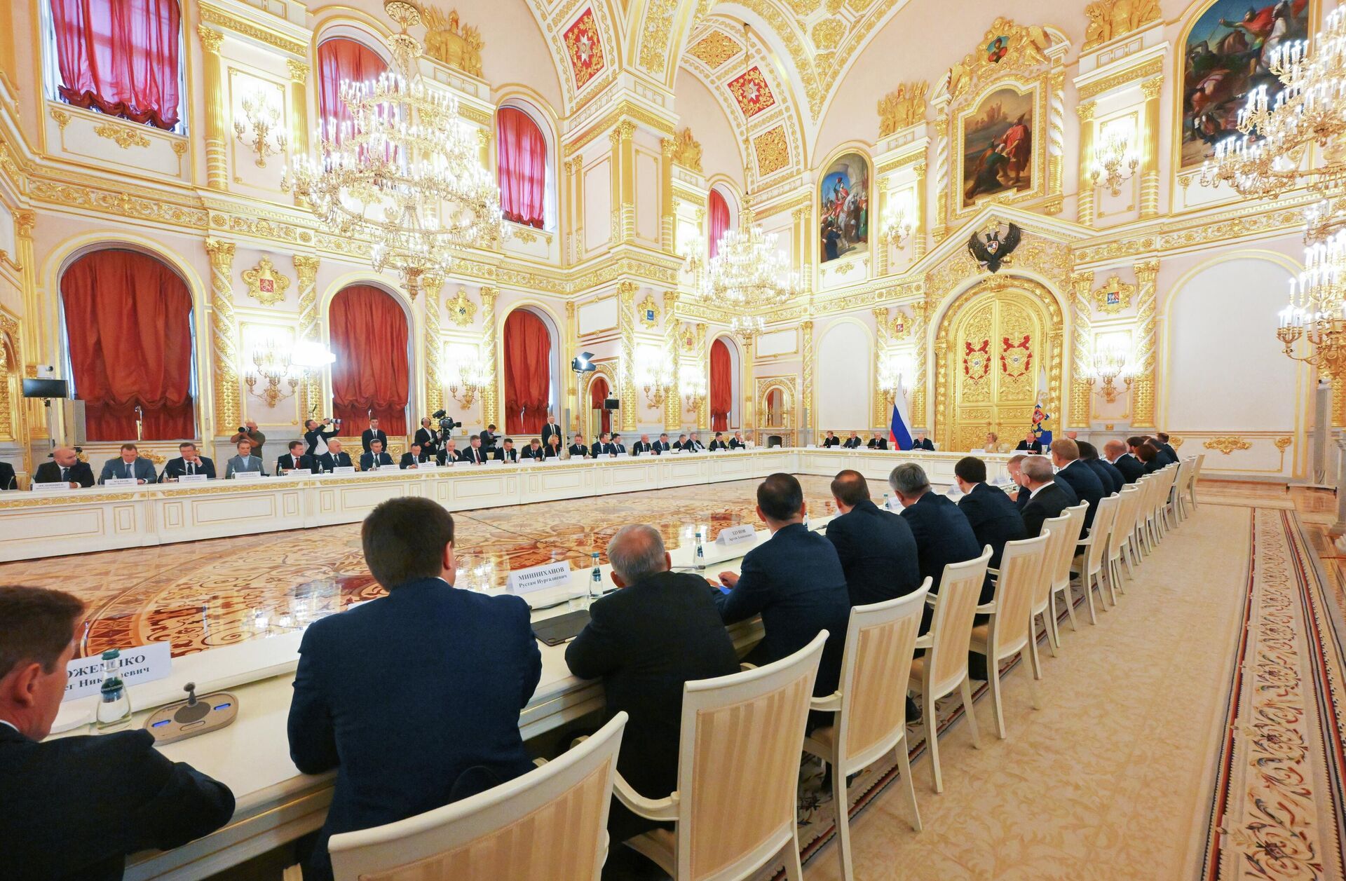 Президент Владимир Путин провел заседание Совета по стратегическому развитию и нацпроектам - Sputnik Казахстан, 1920, 19.08.2026
