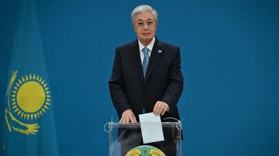 Касым-Жомарт Токаев проголосовал на выборах в Курултай