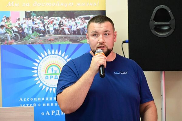 Алматыдағы &quot;АРДИ&quot; қарқынды оңалту және ерте араласу орталығына инновациялық балалар экзоскелеті сыйға тартылды - Sputnik Қазақстан